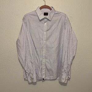UnTuckit Men’s Light Purple Striped Long Sleeve Button Shirt